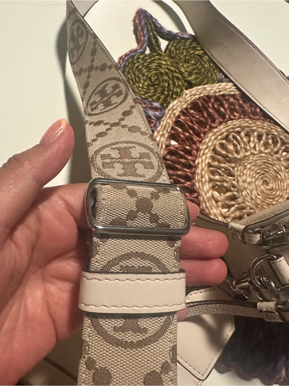 Tory Burch Pebbled Leather Crossbody Camera Bag in Light Taupe - Picture 5 of 16